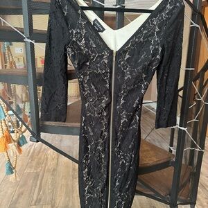 Bebe Black and Tan Long Sleeve V-Neck Bodycon Dress